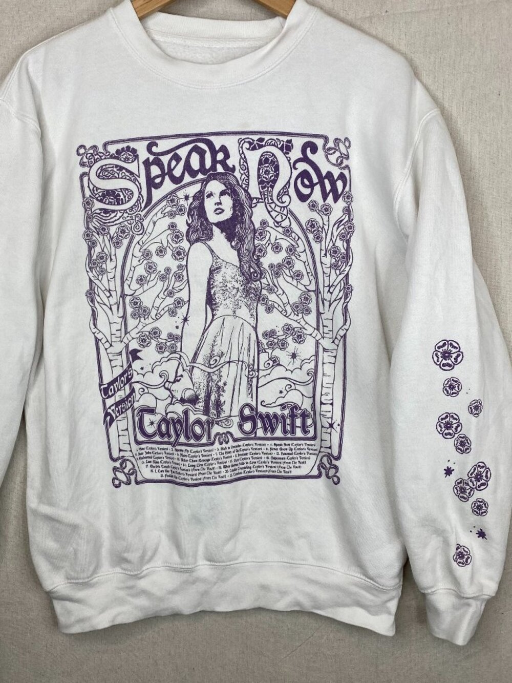 Taylor Swift Speak Now Taylor’s Version Sweatshirt Size Medium White
